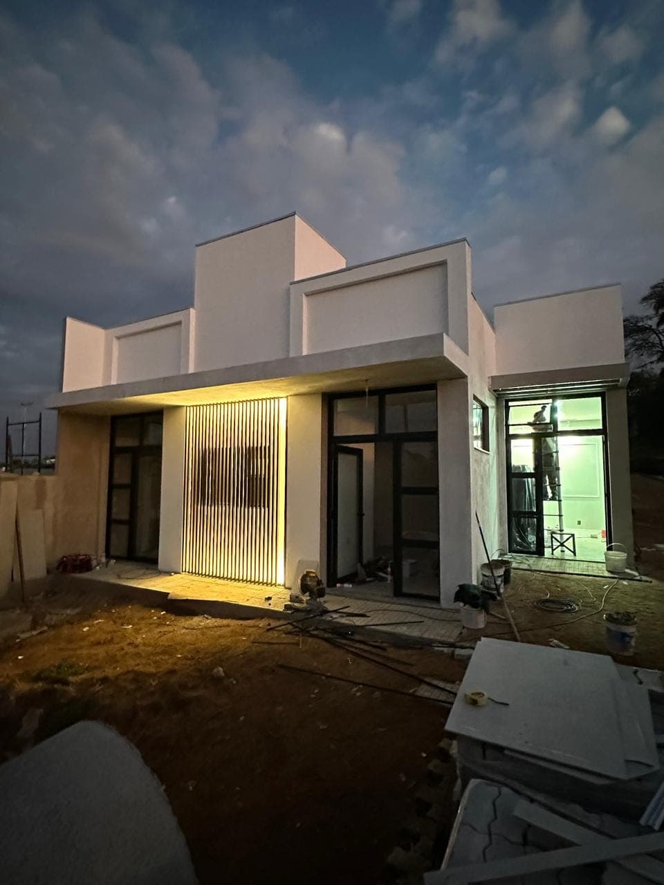 Obra concluída ao anoitecer em Encruzilhada/RS
