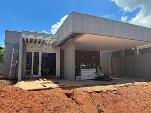 Acabamento externo da obra em Panorama/SP